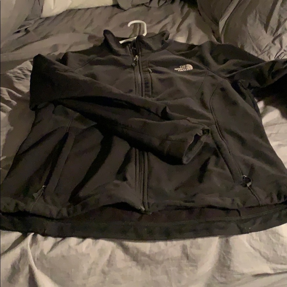 Black north face jacket